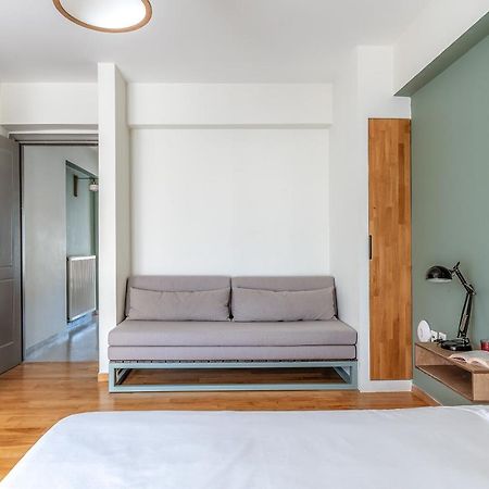Soho Apartments By Olala Homes Атина Екстериор снимка