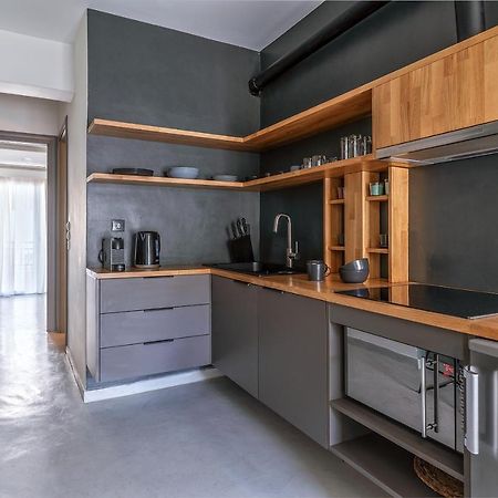 Soho Apartments By Olala Homes Атина Екстериор снимка