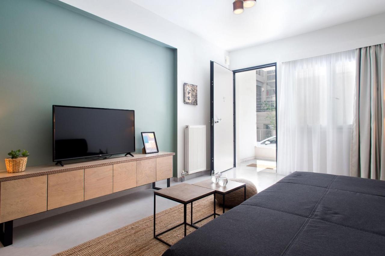 Soho Apartments By Olala Homes Атина Екстериор снимка