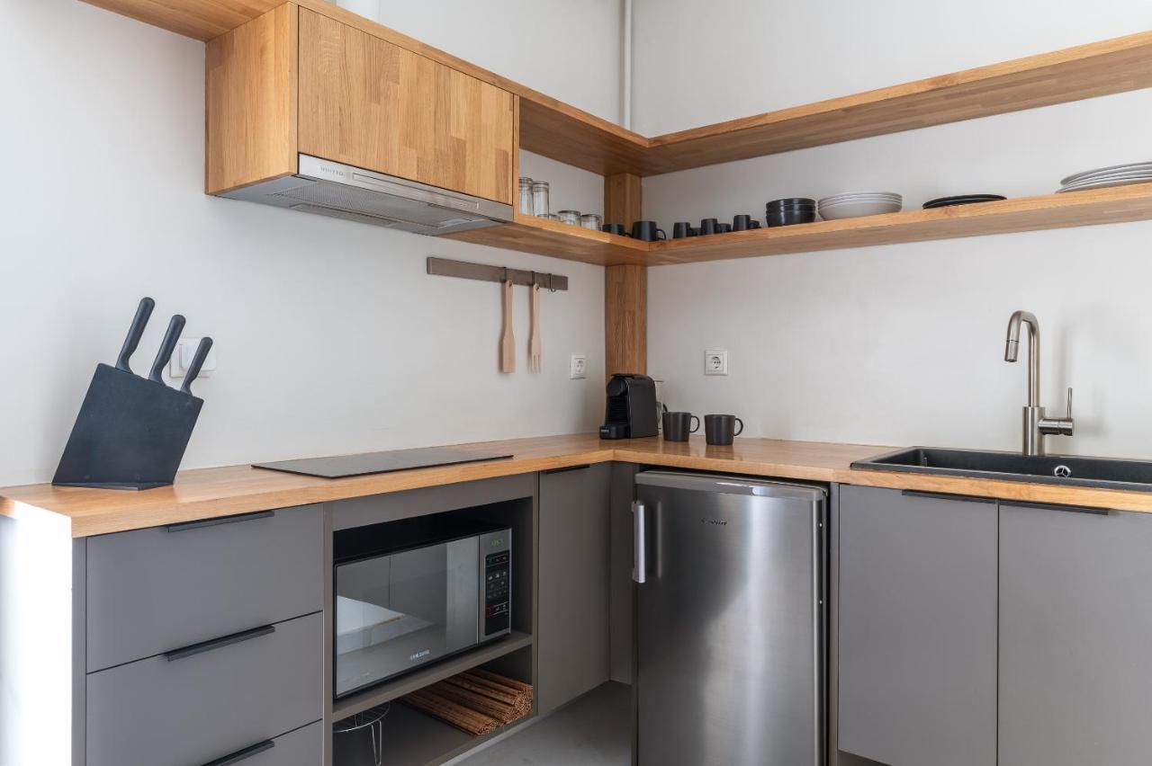 Soho Apartments By Olala Homes Атина Екстериор снимка