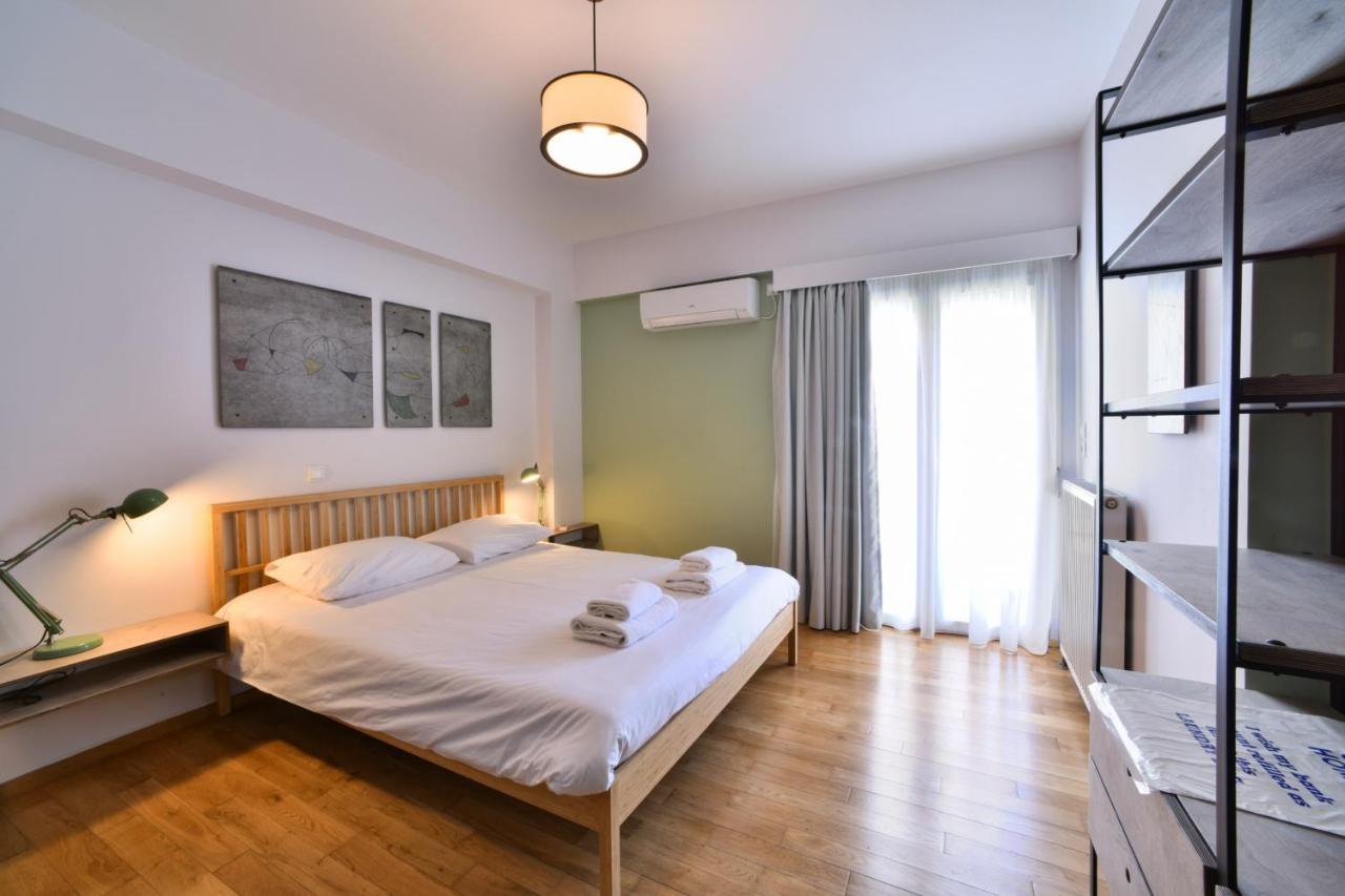 Soho Apartments By Olala Homes Атина Екстериор снимка